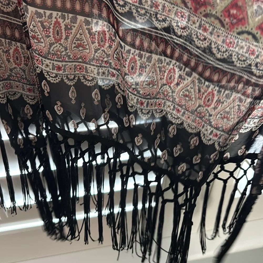 Beautiful sheer vest with a new Cream tank top - Picture 7 of 8